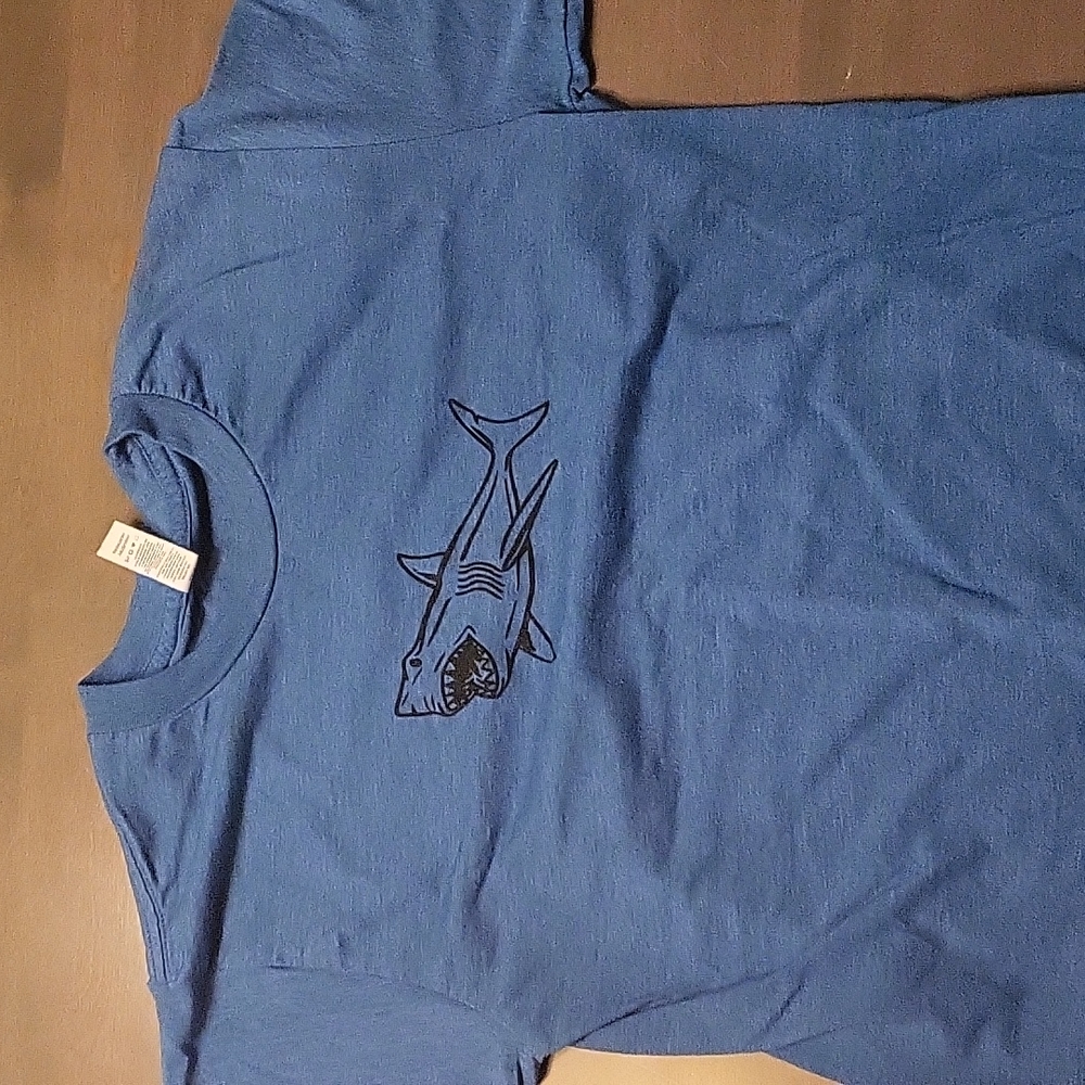 Blue shark t-shirt use small